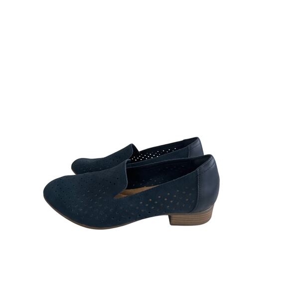 Clark’s Navy Blue Juliette Hayes Leather and Perforated Fabric Loafer Size 8.5 - Picture 9 of 11